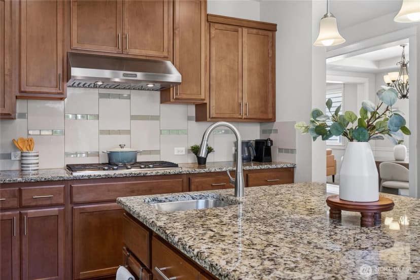 Property photo for 21056 Se 6th Place, Sammamish photo 14