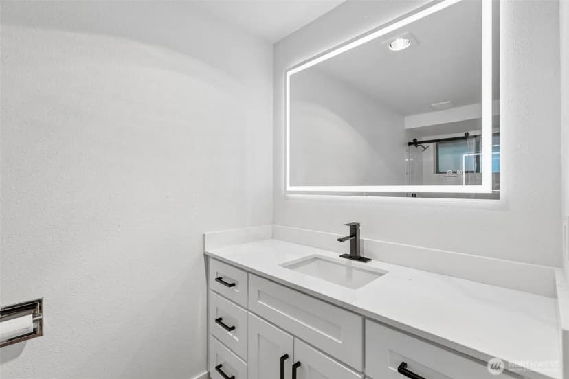 Property photo for 1508 Ne Brockman Place, Seattle photo 16