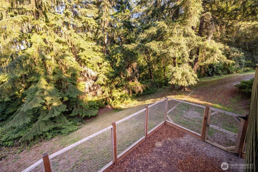 Property photo for 22850 Little Mountain Road, Mount Vernon photo 32