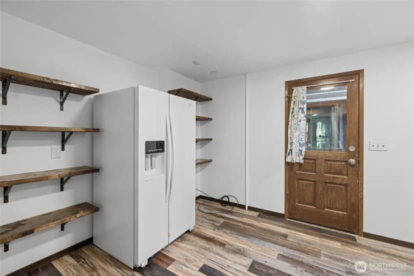 Property photo for 22850 Little Mountain Road, Mount Vernon photo 17