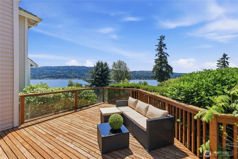 Property photo for 4123 205 Avenue Se, Sammamish photo 9