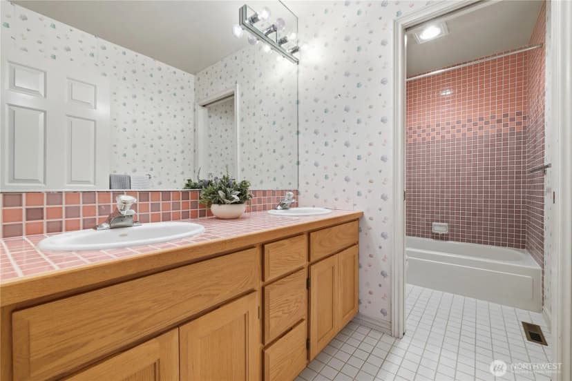 Property photo for 4123 205 Avenue Se, Sammamish photo 20