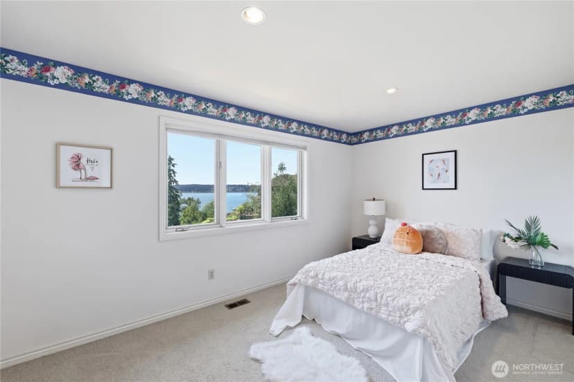 Property photo for 4123 205 Avenue Se, Sammamish photo 18