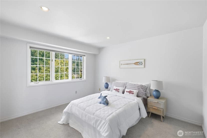 Property photo for 4123 205 Avenue Se, Sammamish photo 17