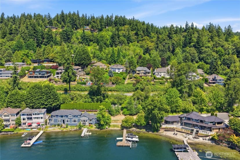 Property photo for 4123 205 Avenue Se, Sammamish photo 22