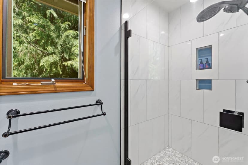 Property photo for 22200 Sweeney Road Se, Maple Valley photo 20