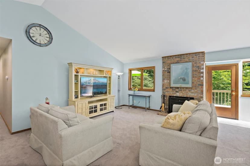 Property photo for 22200 Sweeney Road Se, Maple Valley photo 9
