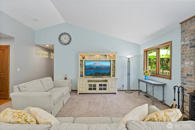 Property photo for 22200 Sweeney Road Se, Maple Valley photo 10