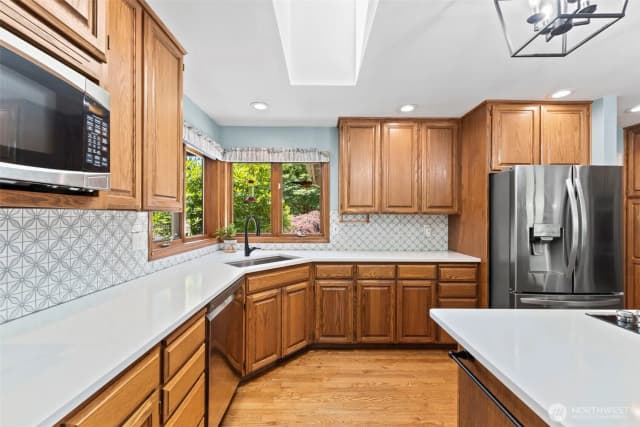 Property photo for 22200 Sweeney Road Se, Maple Valley photo 5