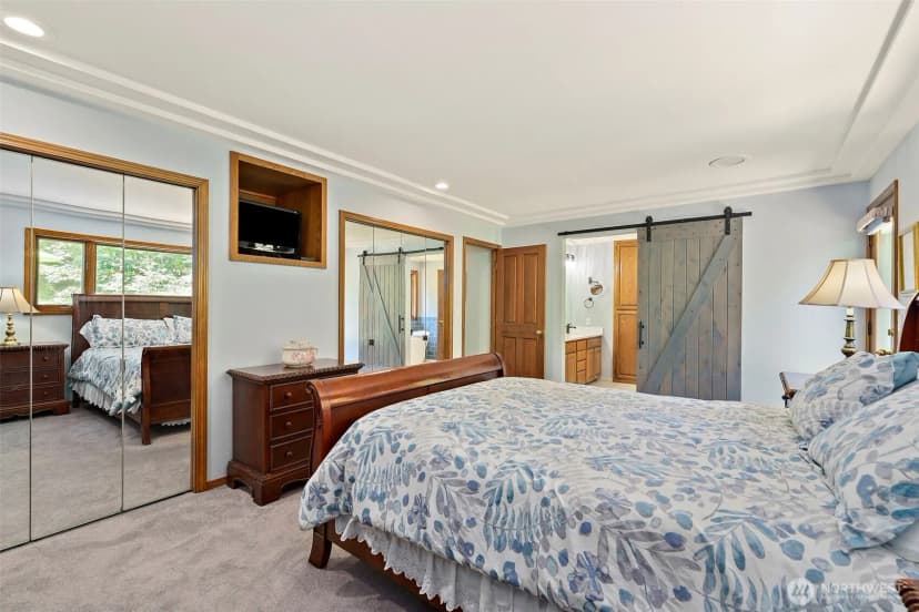 Property photo for 22200 Sweeney Road Se, Maple Valley photo 17