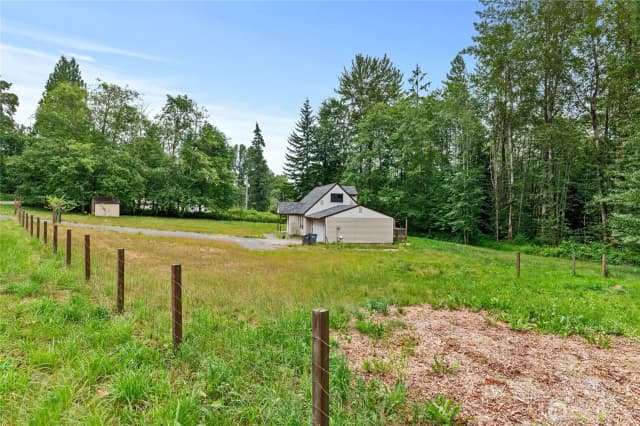 Property photo for 3857 Creek View Court Se, Port Orchard photo 5