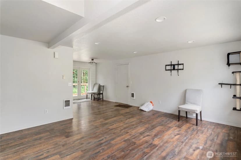 Property photo for 3857 Creek View Court Se, Port Orchard photo 11
