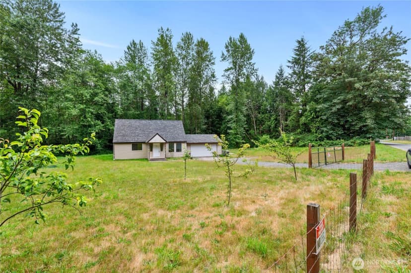 Property photo for 3857 Creek View Court Se, Port Orchard photo 6