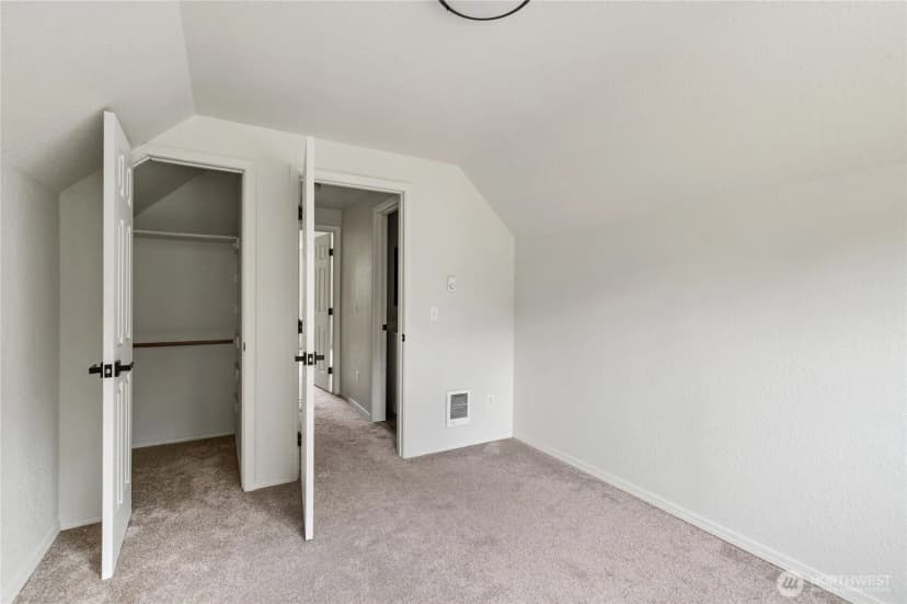 Property photo for 3857 Creek View Court Se, Port Orchard photo 24