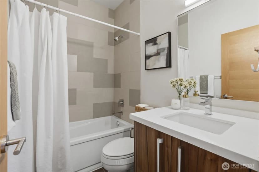 Property photo for 1427 136th Court Ne, Bellevue photo 24