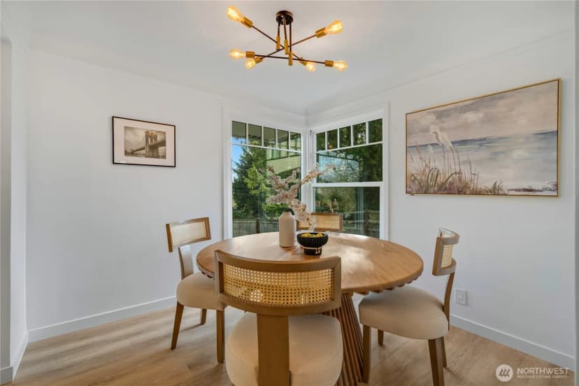 Property photo for 10723 Densmore Avenue N, Seattle photo 6