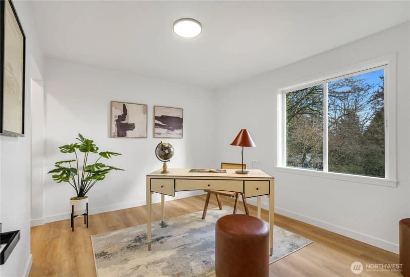 Property photo for 10723 Densmore Avenue N, Seattle photo 14