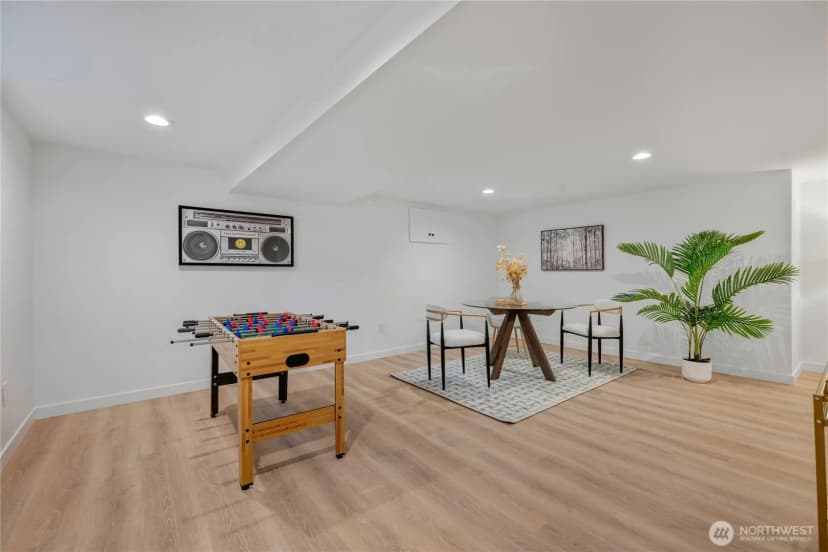 Property photo for 10723 Densmore Avenue N, Seattle photo 25