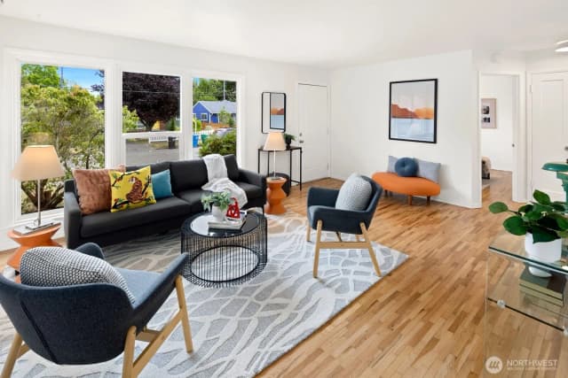 Property photo for 9261 31st Avenue Sw, Seattle photo 5
