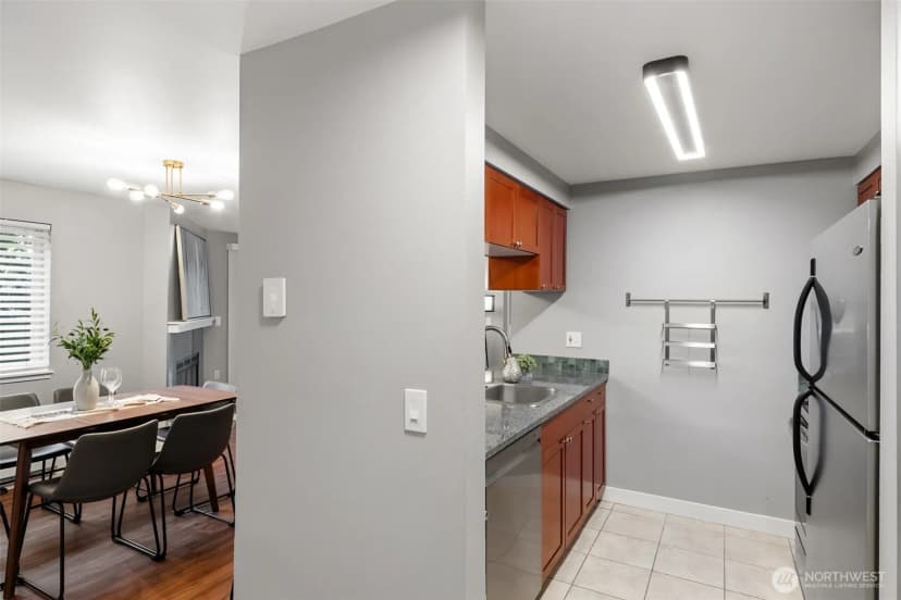 Property photo for 4831 Fauntleroy Way Sw #103, Seattle photo 14