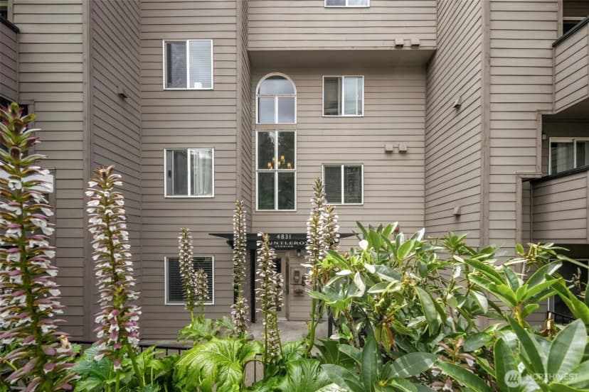 Property photo for 4831 Fauntleroy Way Sw #103, Seattle photo 23