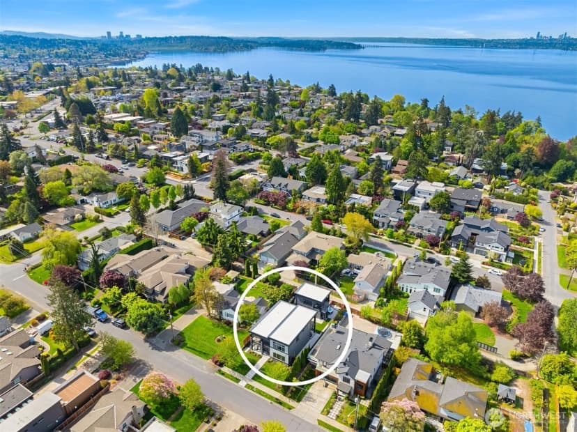 Property photo for 635 17th Avenue W, Kirkland photo 38