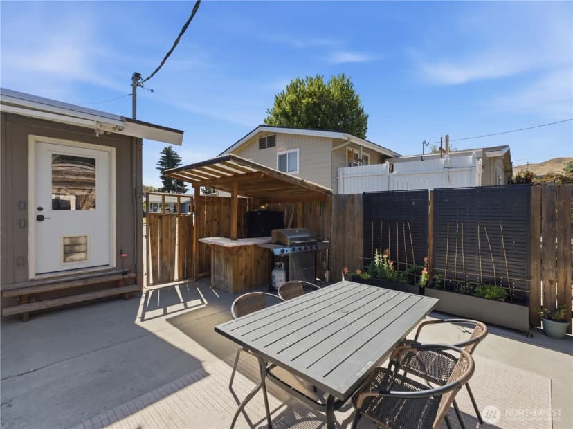 Property photo for 1116 Wedgewood Avenue, Wenatchee photo 28