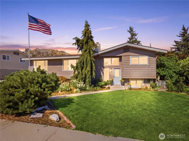 Property photo for 1116 Wedgewood Avenue, Wenatchee