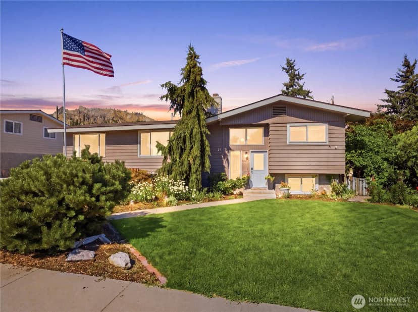 Property photo for 1116 Wedgewood Avenue, Wenatchee