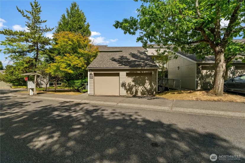 Property photo for 155 7024 155th Place Place Ne #7024, Redmond photo 22