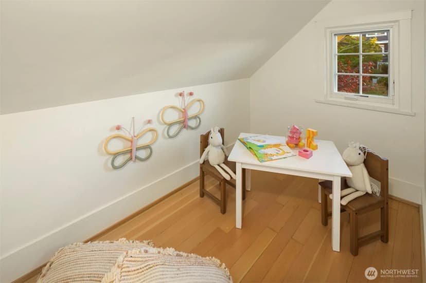 Property photo for 2612 1st Avenue N, Seattle photo 20