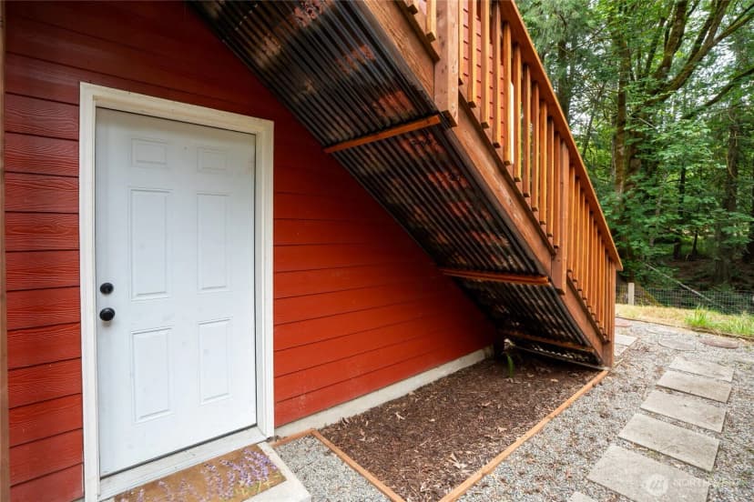 Property photo for 2026 Island Drive Nw, Olympia photo 24