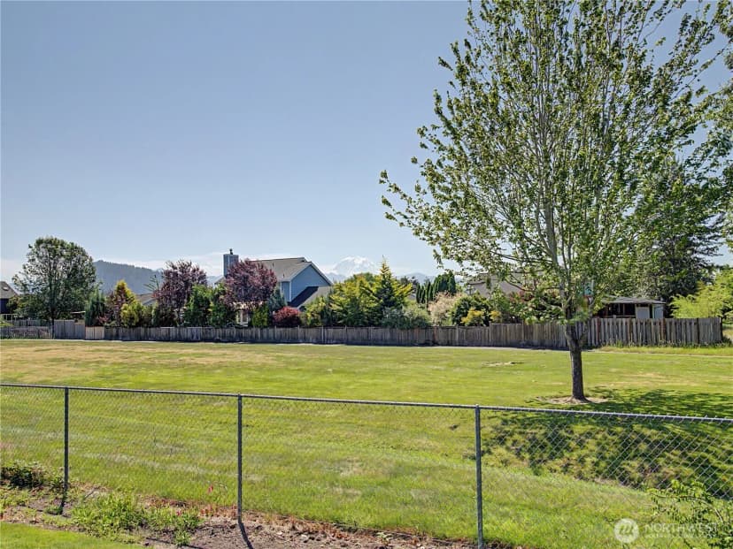 Property photo for 3284 Meadow Park Avenue, Enumclaw photo 34