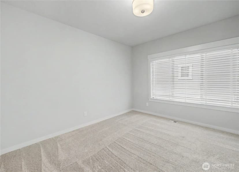Property photo for 3284 Meadow Park Avenue, Enumclaw photo 28