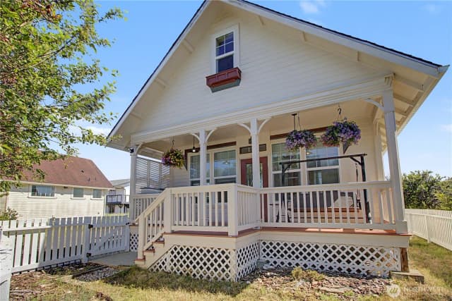 Property photo for 493 Ocean Spray St Sw #a, Ocean Shores photo 2