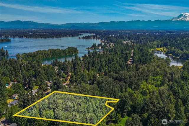 Property photo for 4302 W Tapps Drive E, Lake Tapps photo 3