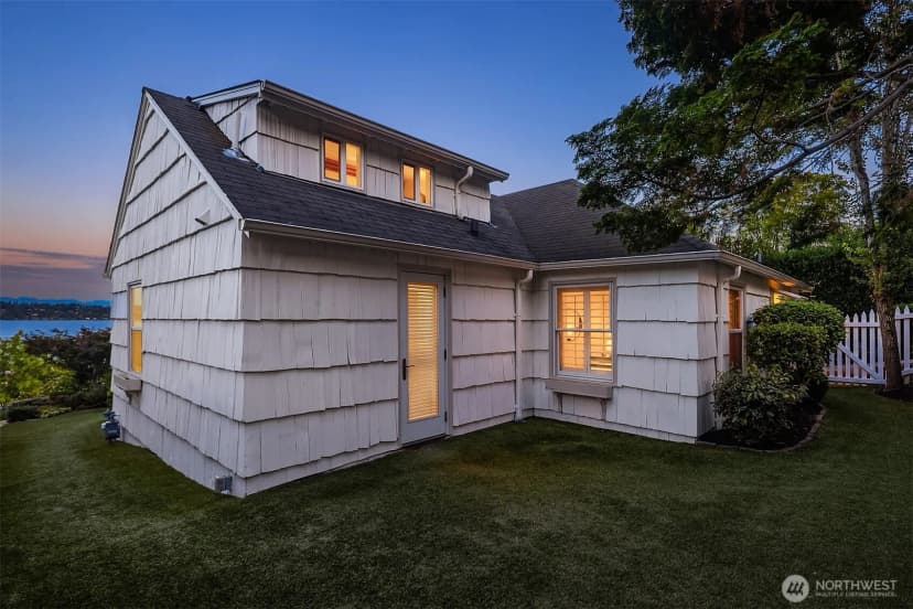 Property photo for 1021 Mcgilvra Boulevard E, Seattle photo 37