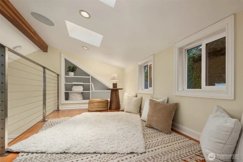 Property photo for 1021 Mcgilvra Boulevard E, Seattle photo 18