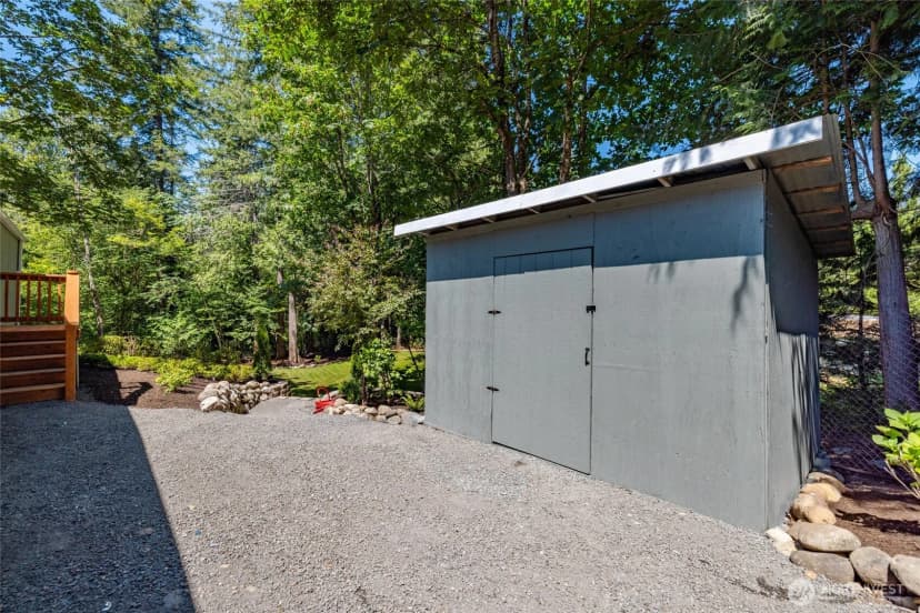 Property photo for 42129 Pine Street, Concrete photo 33