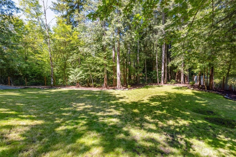 Property photo for 42129 Pine Street, Concrete photo 23