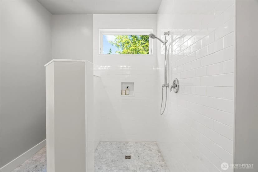Property photo for 7077 Ne Ridge Lane, Bainbridge Island photo 14