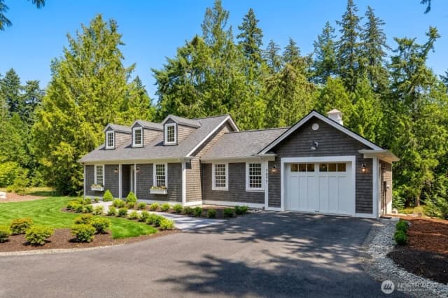 Property photo for 7077 Ne Ridge Lane, Bainbridge Island