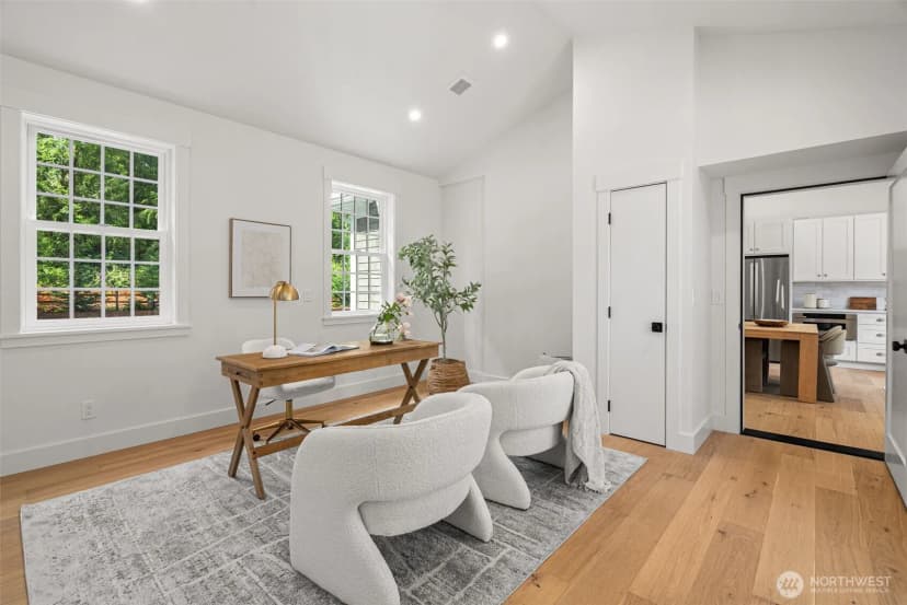 Property photo for 7077 Ne Ridge Lane, Bainbridge Island photo 11