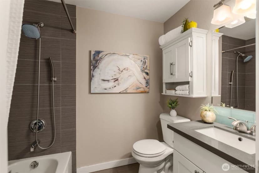 Property photo for 5423 31st Avenue Sw, Seattle photo 16