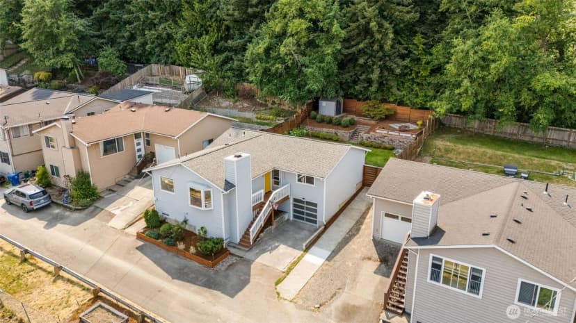 Property photo for 5423 31st Avenue Sw, Seattle photo 30