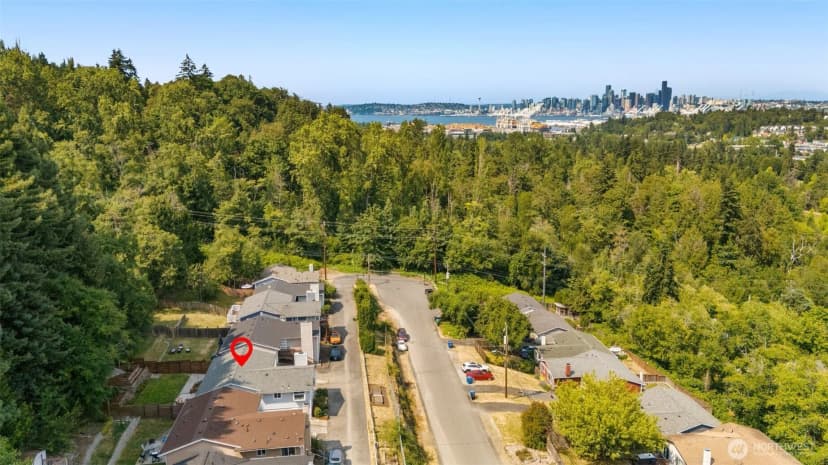Property photo for 5423 31st Avenue Sw, Seattle photo 32