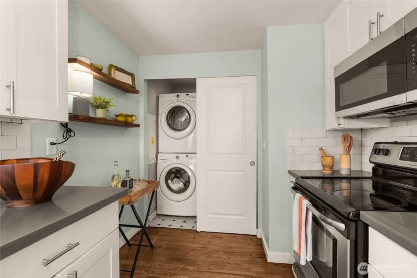 Property photo for 5423 31st Avenue Sw, Seattle photo 11