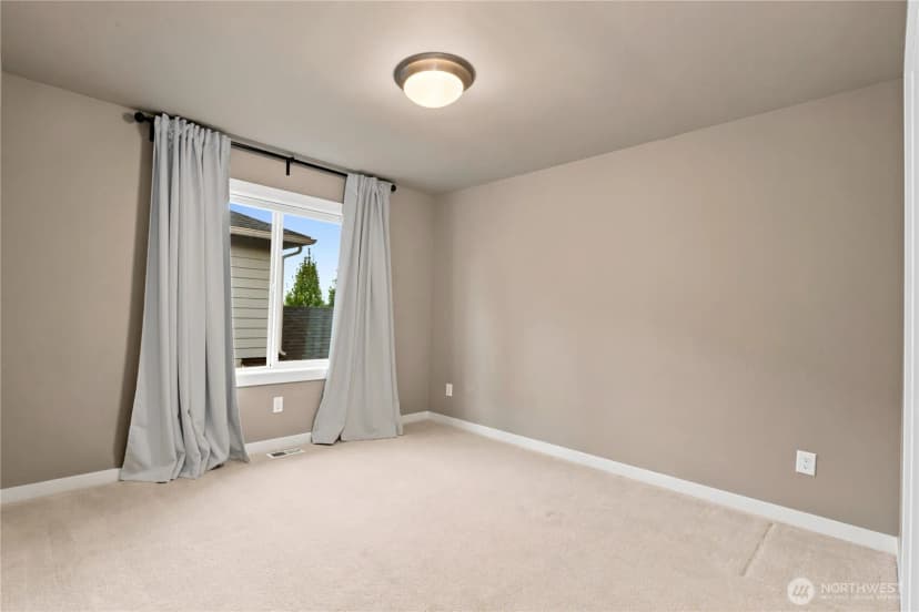 Property photo for 13932 131st Lane Ne, Kirkland photo 31