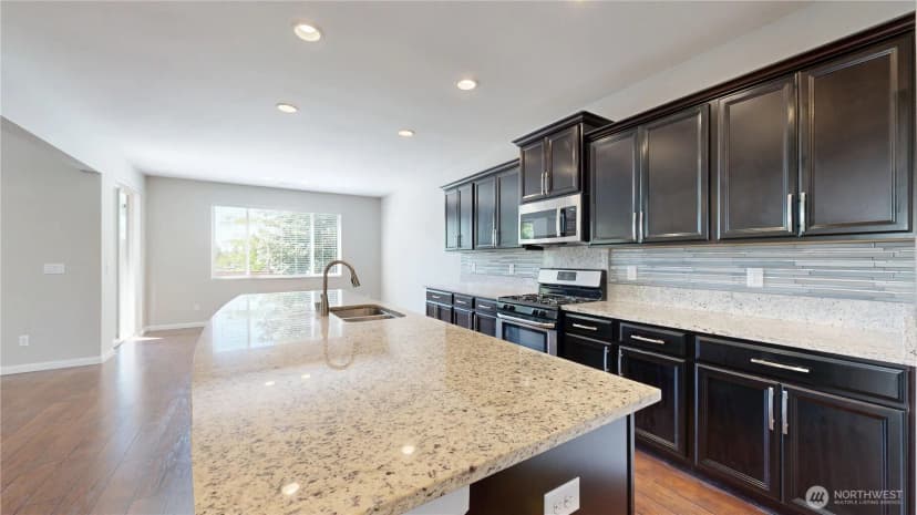 Property photo for 8959 Corona Street Ne, Lacey photo 9