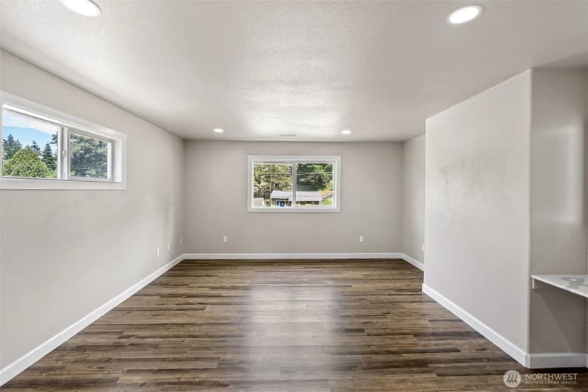 Property photo for 1424 West Avenue, Port Orchard photo 20